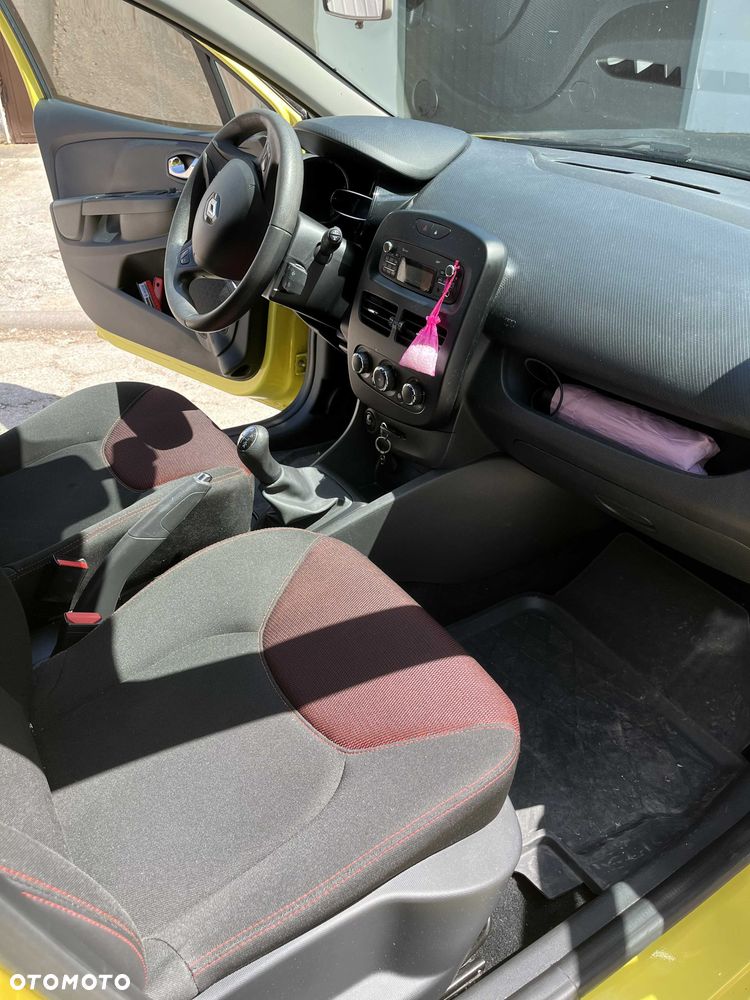 Renault Clio - 6