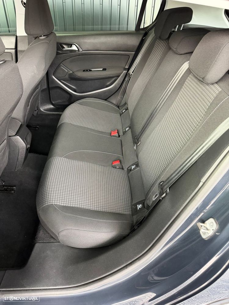 Peugeot 308 1.2 PureTech Active Pack - 12
