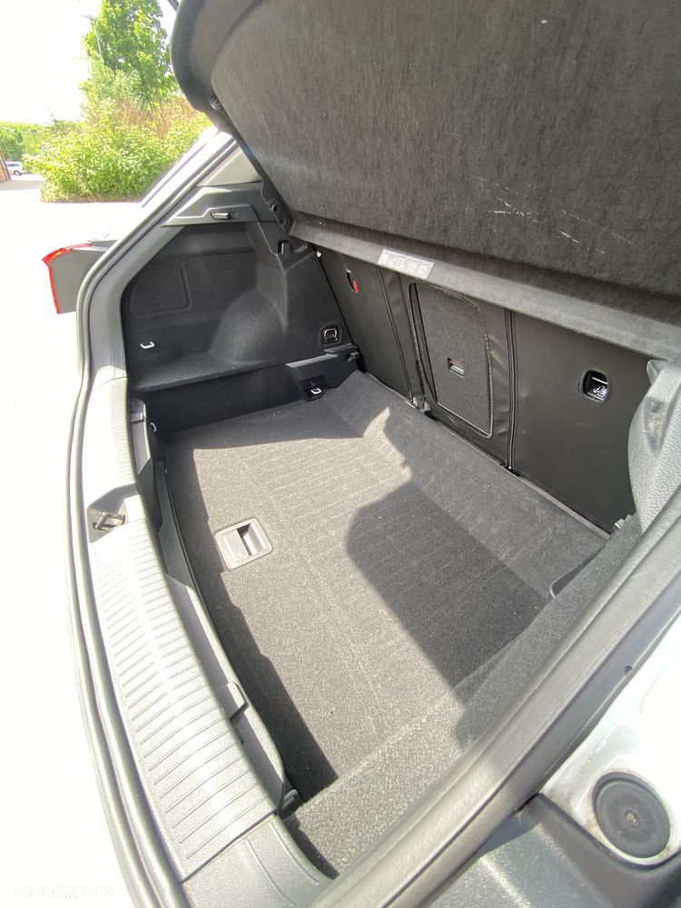 Volkswagen T-Roc ver-1-5-tsi-gpf-act-advance - 18