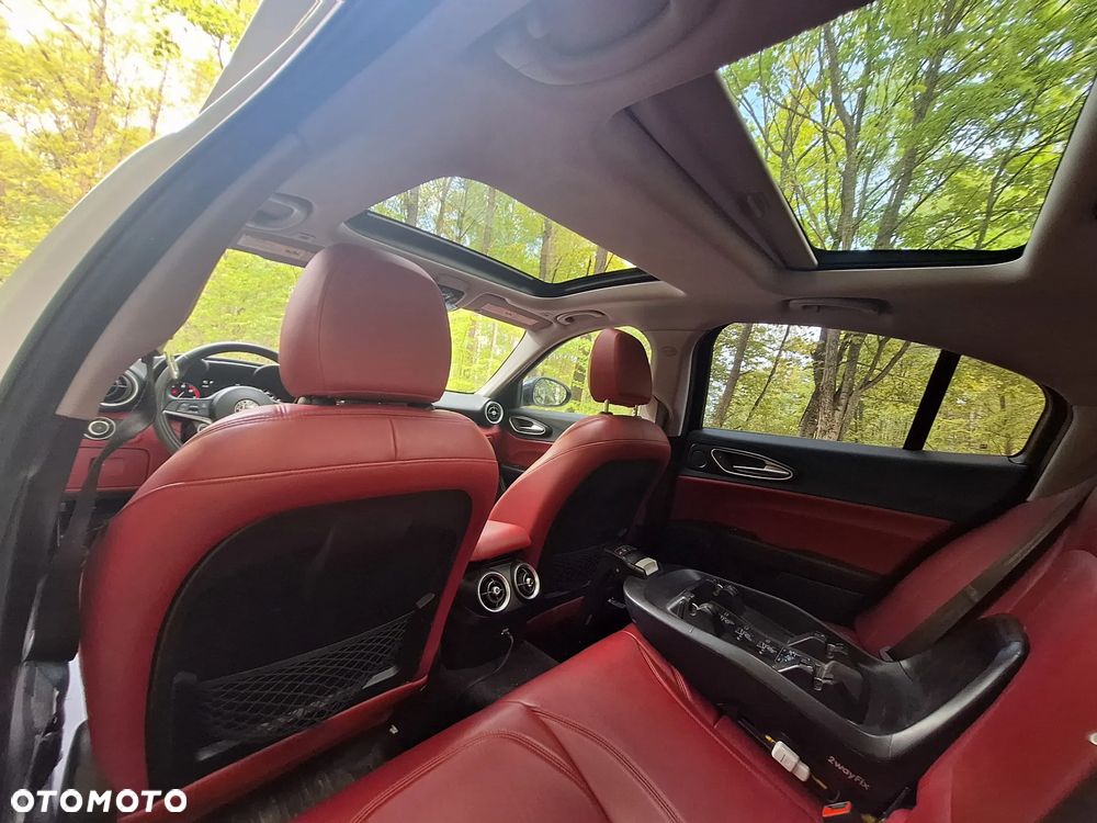 Alfa Romeo Giulia 2.0 Turbo TI Q4 - 27