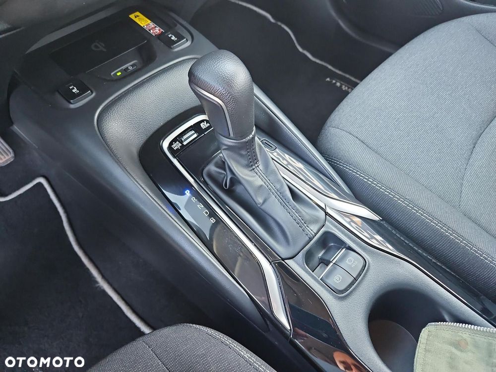 Toyota Corolla 1.8 Hybrid Comfort - 25