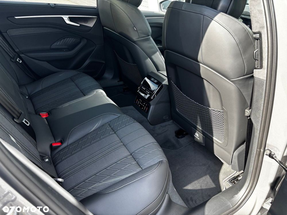 Audi A6 Allroad - 24