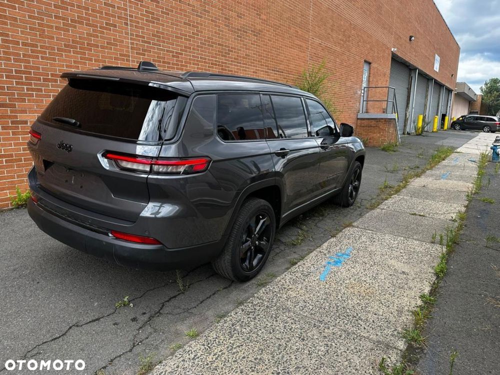 Jeep Grand Cherokee - 8