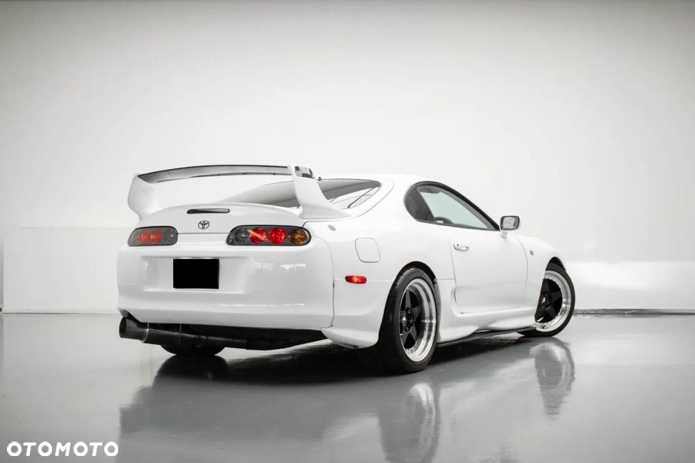 Toyota Supra - 3