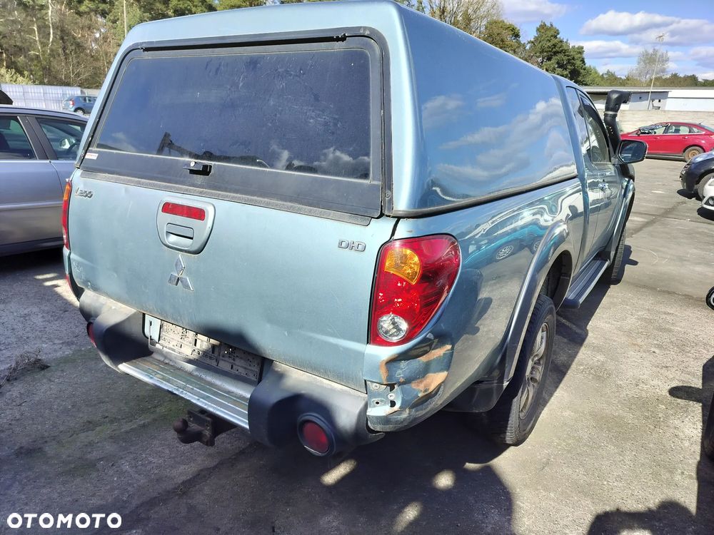 Mitsubishi L200 - 7