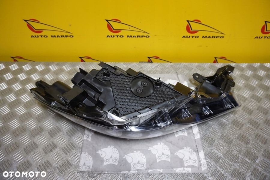 TOYOTA COROLLA CROSS 2022- REFLEKTOR LAMPA BASE FULL LED LEWA USA - 14