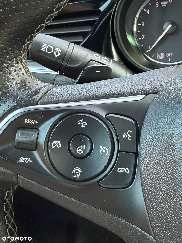 Opel Insignia 2.0 CDTI Ultimate S&S - 27