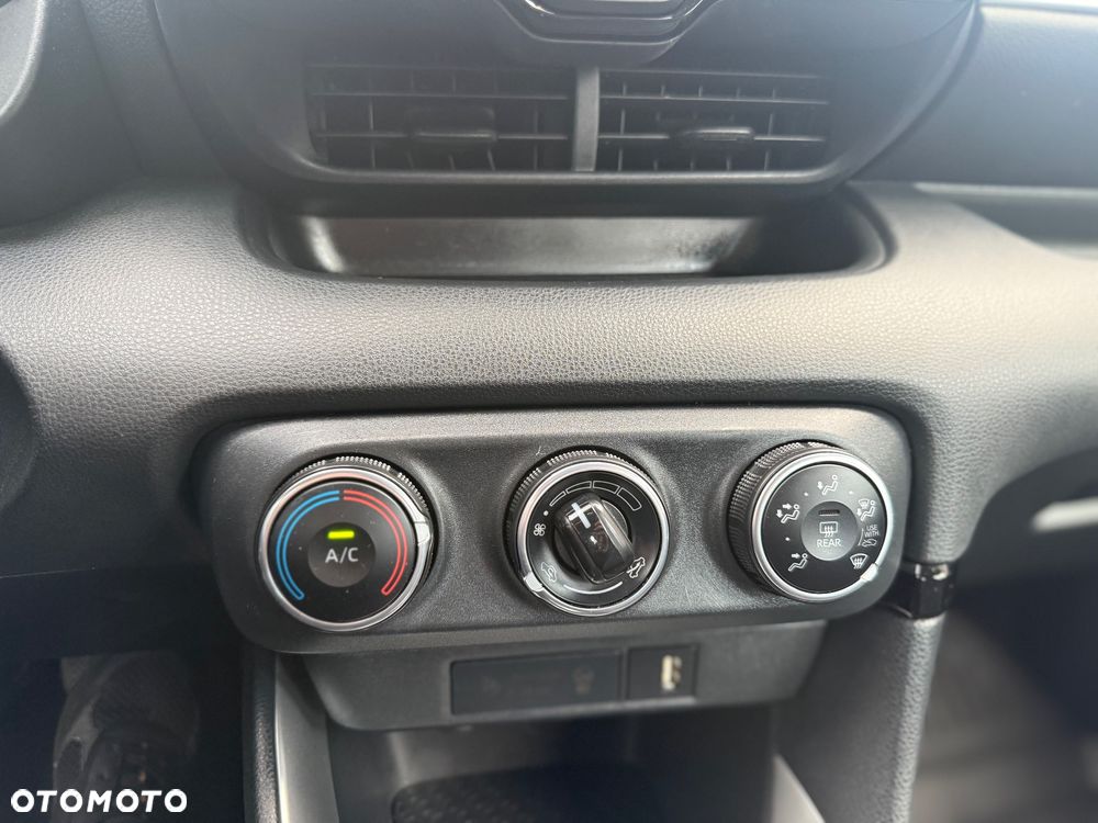 Toyota Yaris 1.5 Comfort - 21