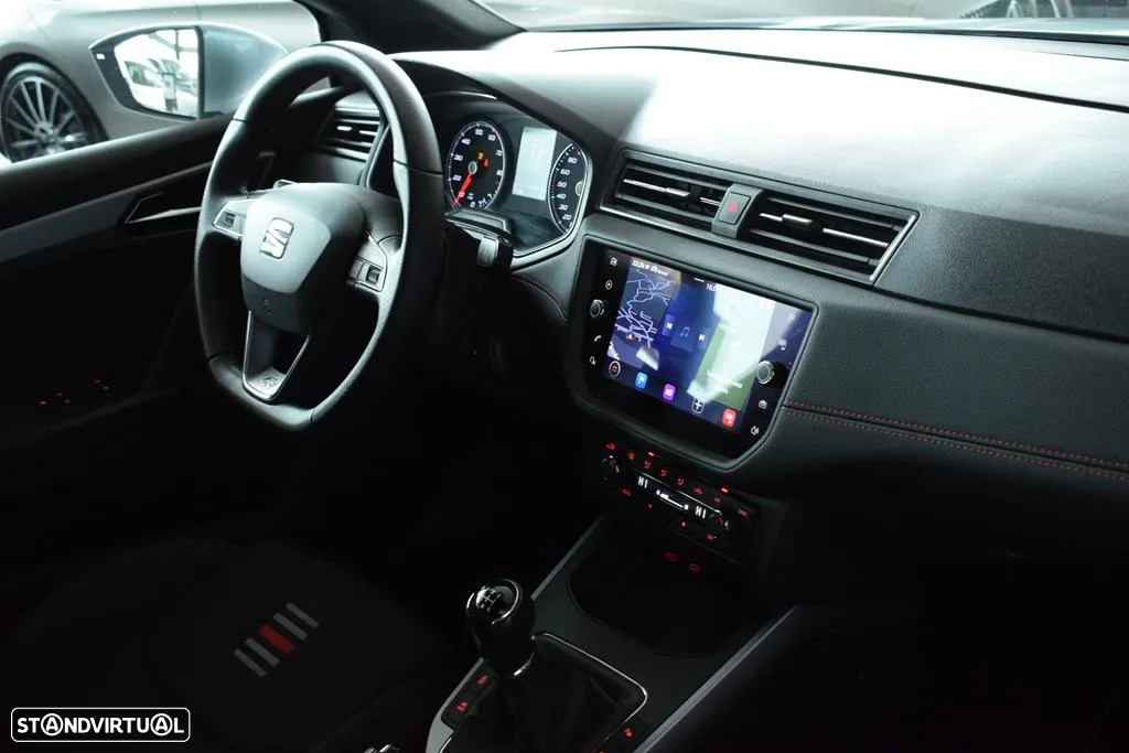 SEAT Arona 1.0 TSI FR - 36