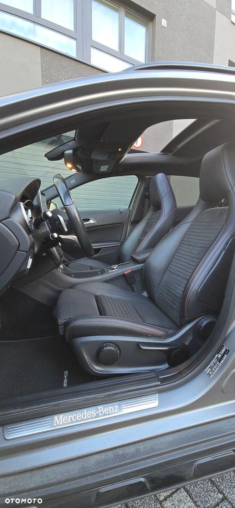 Mercedes-Benz GLA 220 d AMG Line - 22