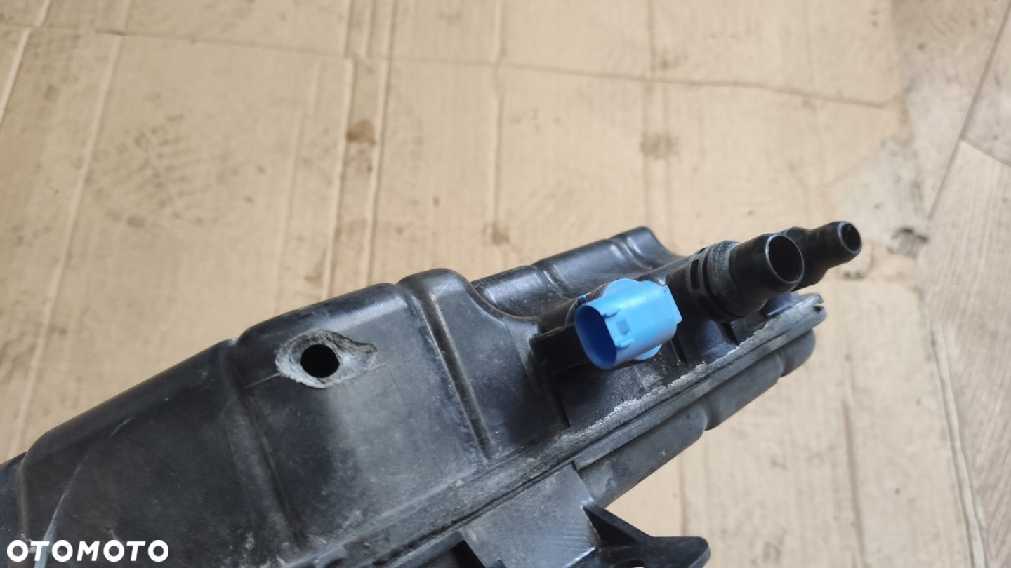 EU ZBIORNICZEK WYRÓWNAWCZY BMW 5.0 F01 F10 F06 F12 - 4
