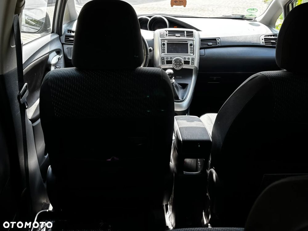 Toyota Verso 2.0 D-4D - 3