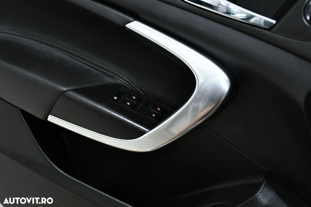 Opel Insignia 2.0 CDTI Cosmo - 19