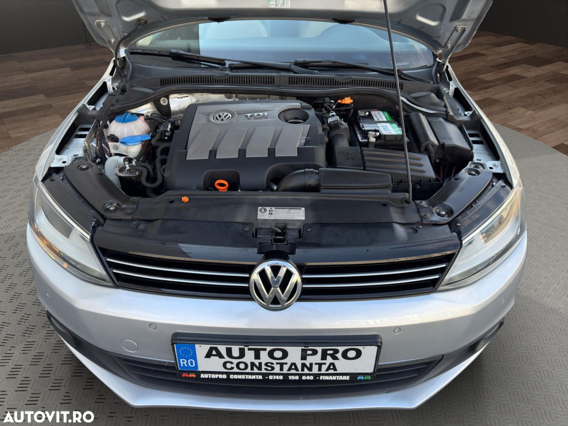 Volkswagen Jetta 1.6 TDI CR DPF Comfortline - 14