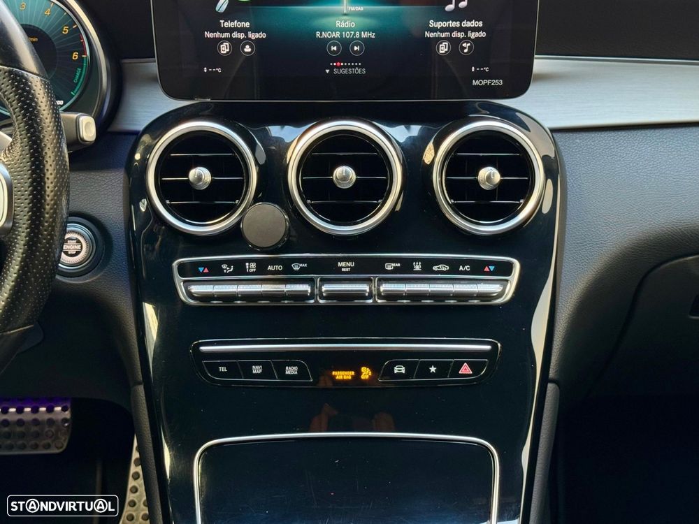 Mercedes-Benz GLC 300 de Coupe 4Matic 9G-TRONIC AMG Line Plus - 38