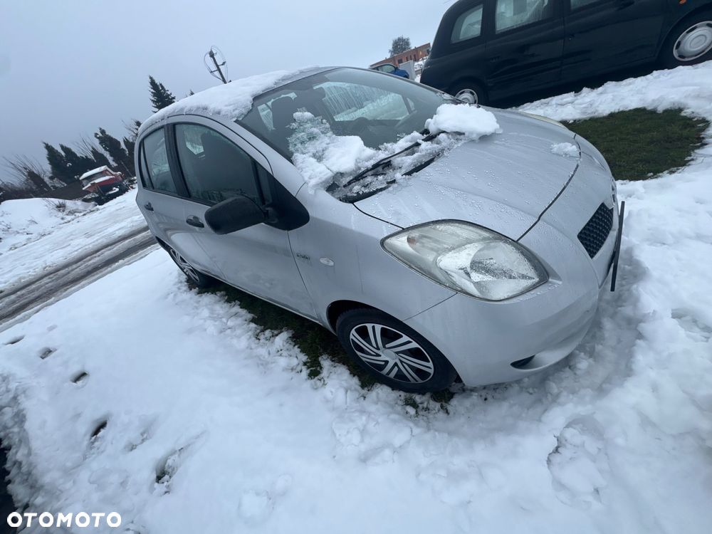 Toyota Yaris 1.4 D-4D Prestige - 14