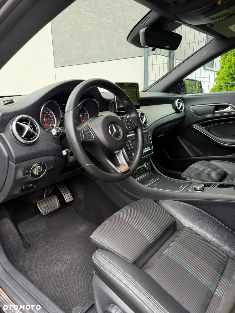 Mercedes-Benz CLA - 16