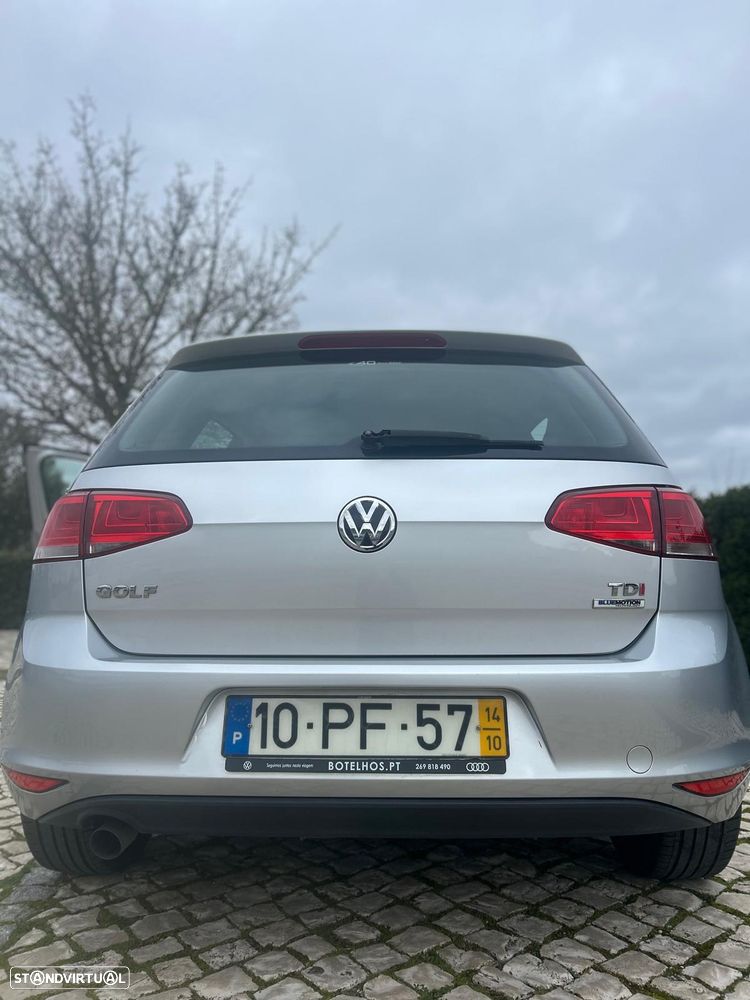 VW Golf 1.6 TDi Trendline BlueMotion - 4