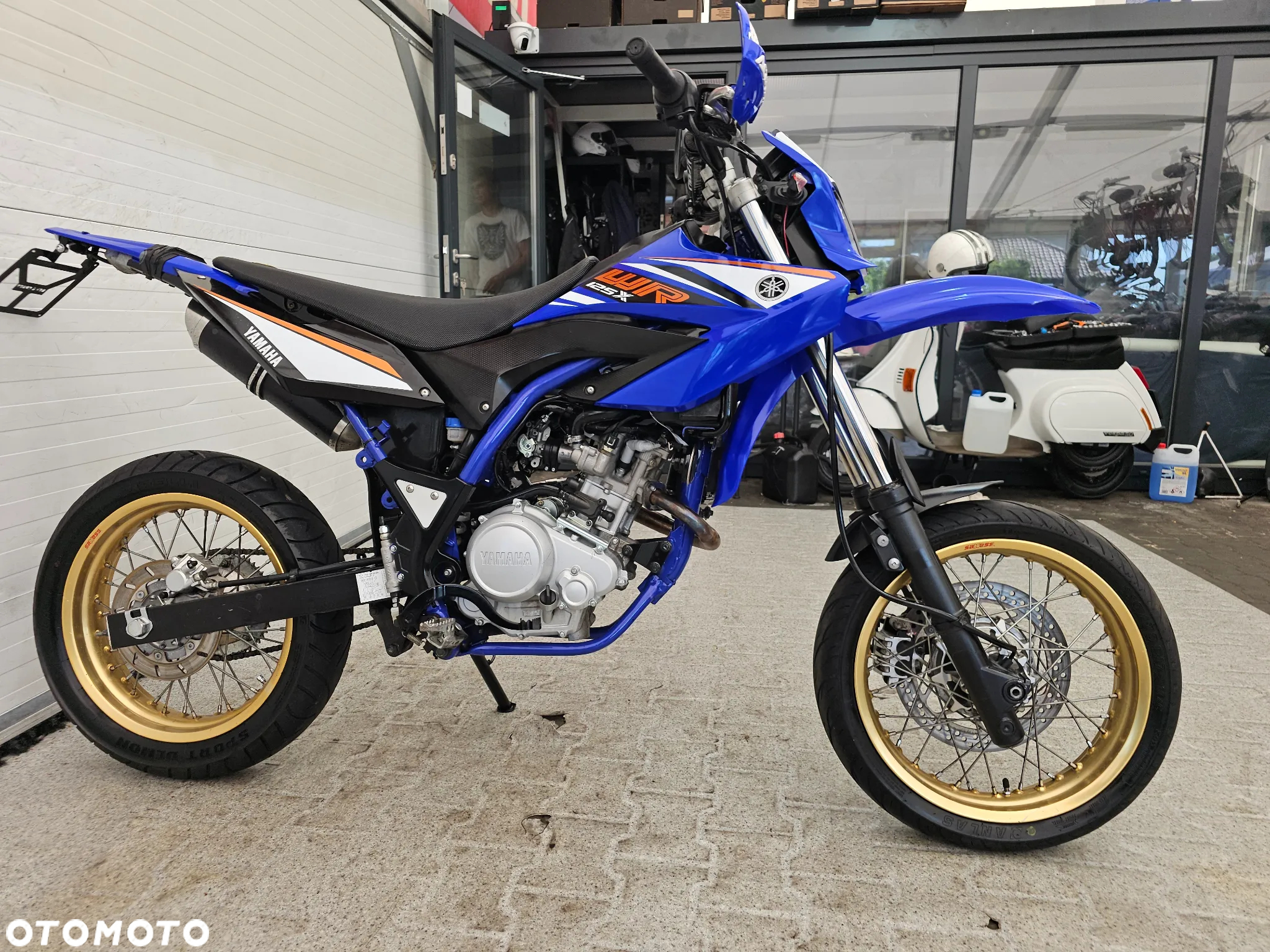 Yamaha WR - 7
