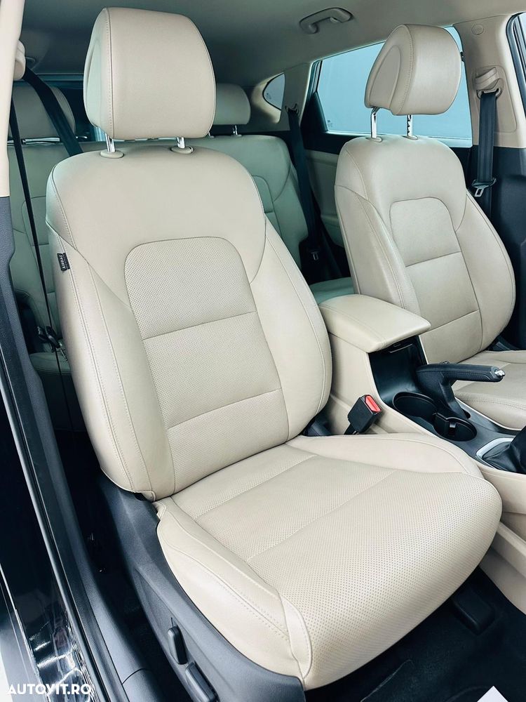 Hyundai Tucson blue 1.7 CRDi 2WD Passion Plus - 19