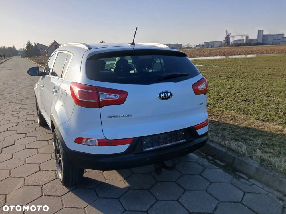 Kia Sportage 1.7 CRDI 2WD ISG Dream-Team Edition - 25