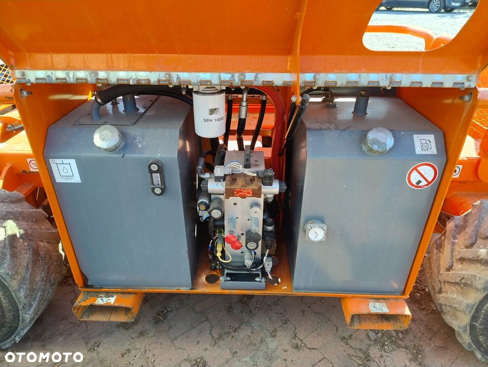 Skyjack SJ6826RT - 5