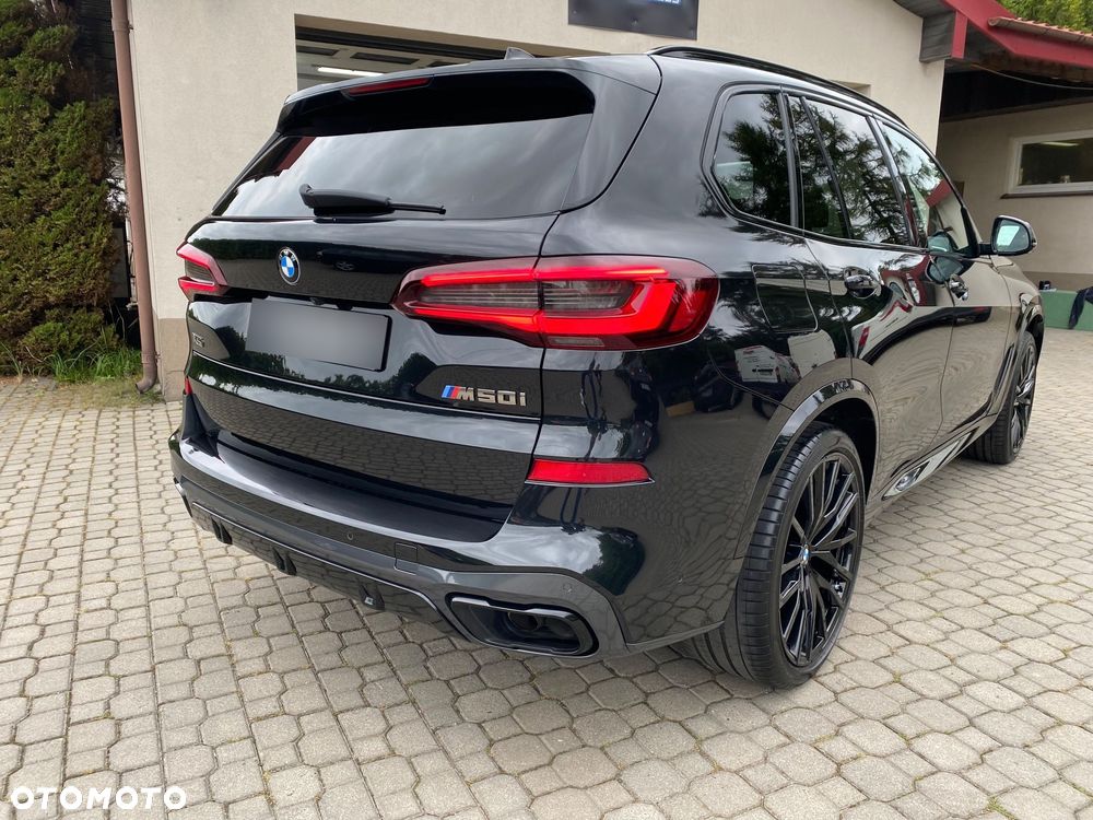 BMW X5 M M50i - 6