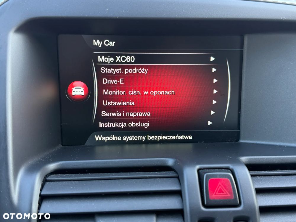 Volvo XC 60 D4 Drive-E Ocean Race - 10