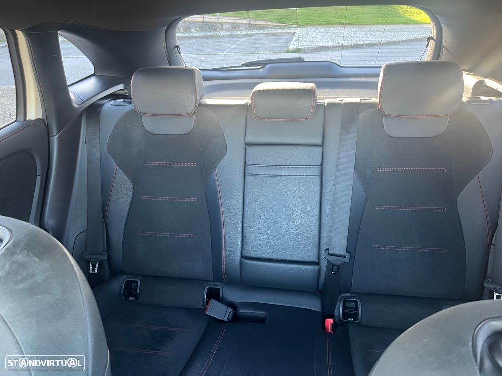 Mercedes-Benz EQA 250 AMG Line - 19