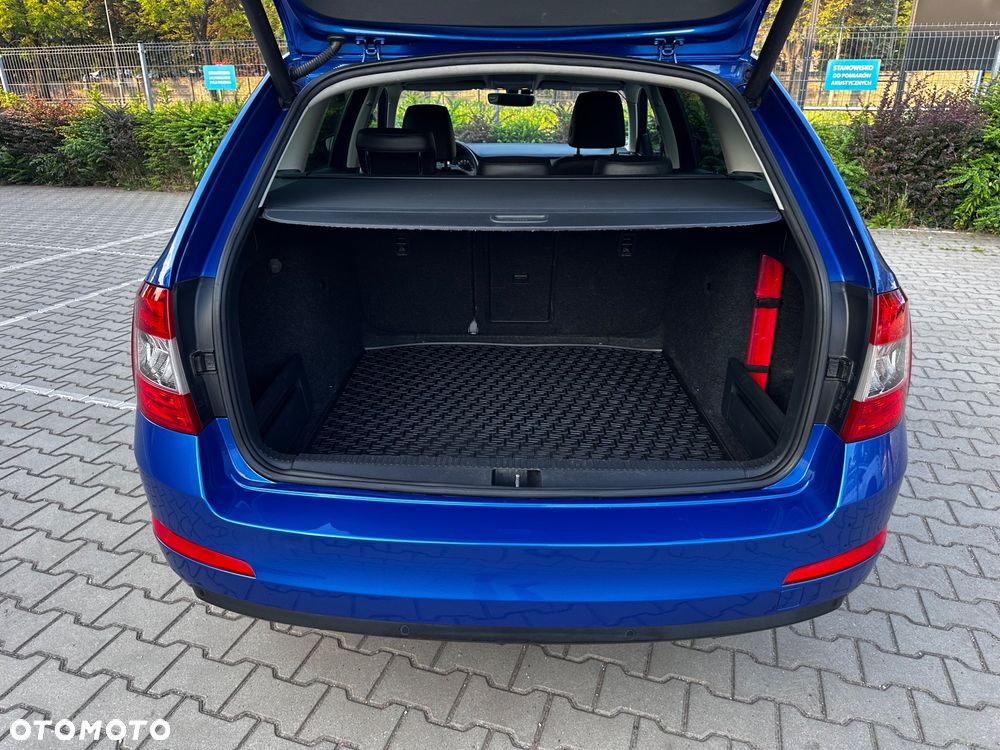 Skoda Octavia 2.0 TDI Premium Edition - 28