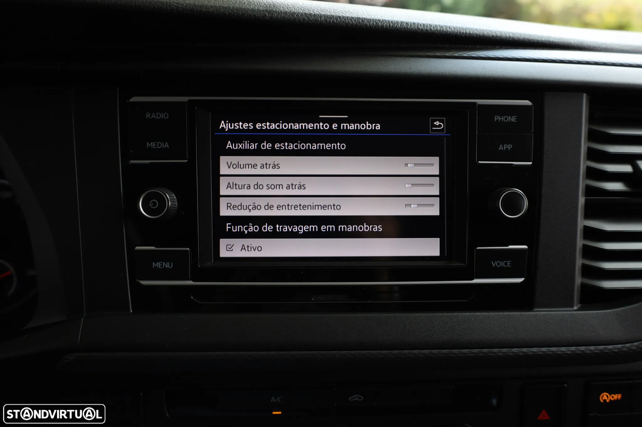 VW Transporter 2.0 TDI Business - 18