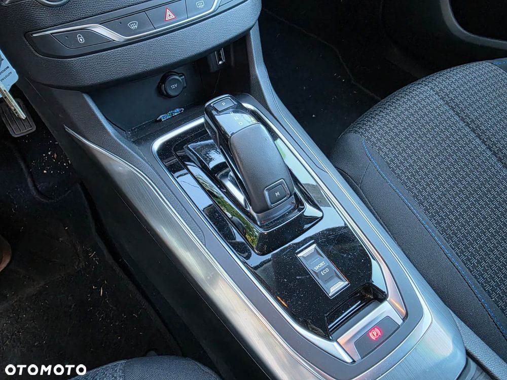 Peugeot 308 PureTech 130 GPF EAT8 Stop & Start Active - 21