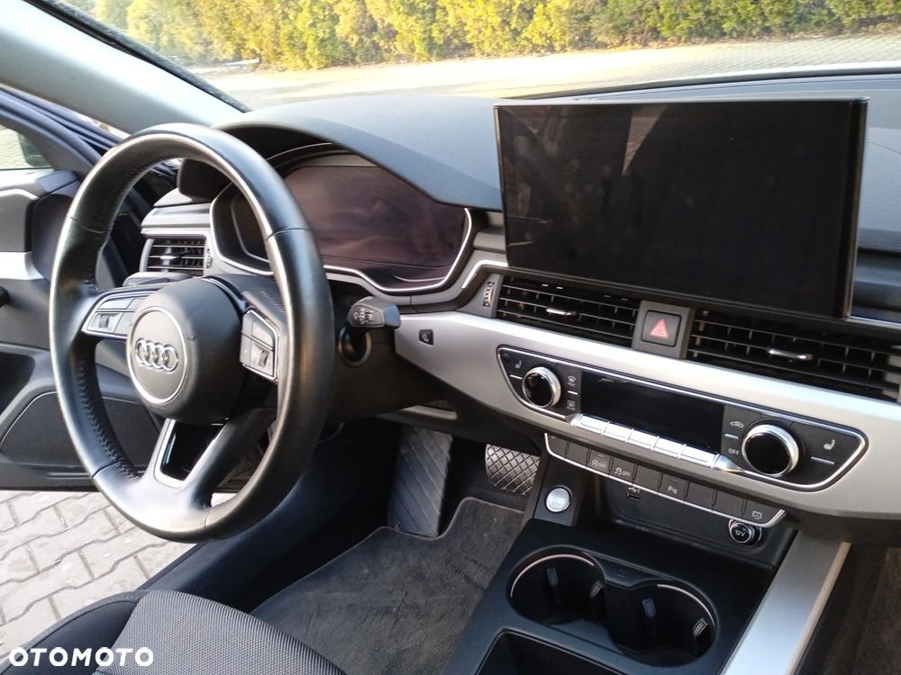 Audi A4 Limousine 35 TFSI S tronic - 11