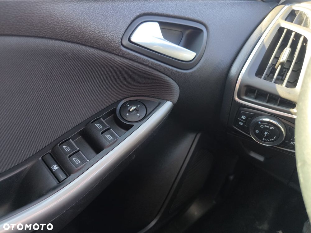 Ford Focus 1.0 EcoBoost Edition - 21