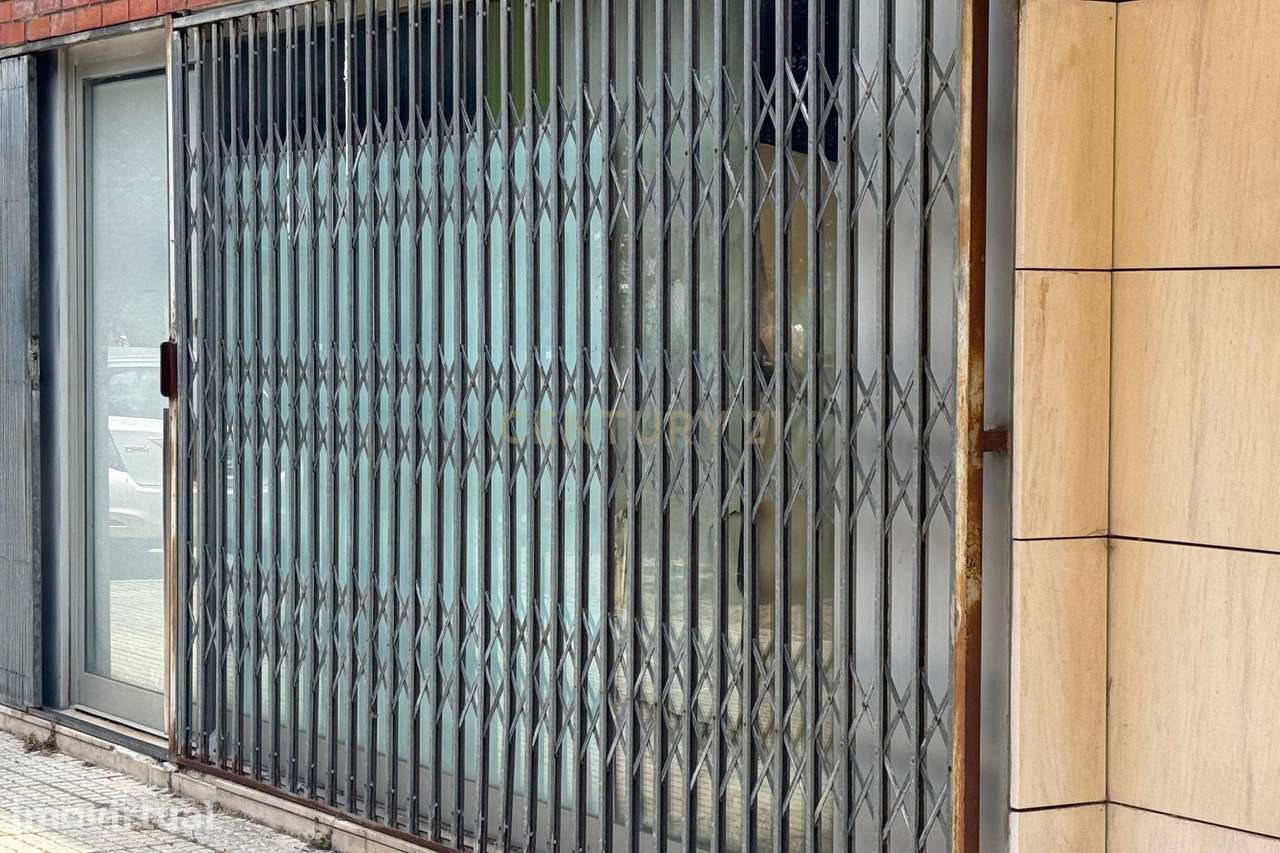 Loja para T1+1 aprovado para habitação, junto ao Metro — oportunidade - Grande imagem: 3/22