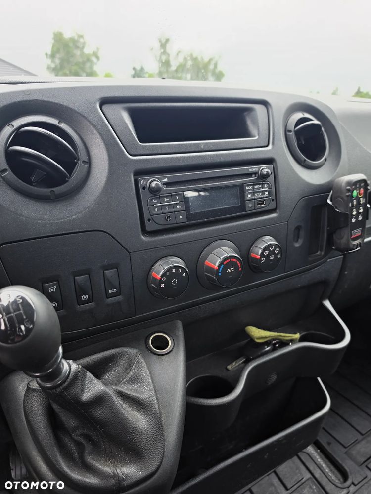 Nissan Nv400 - 23