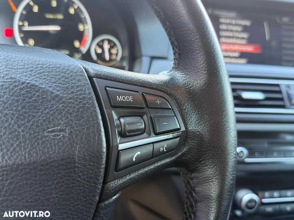 BMW Seria 5 520d Aut. - 23