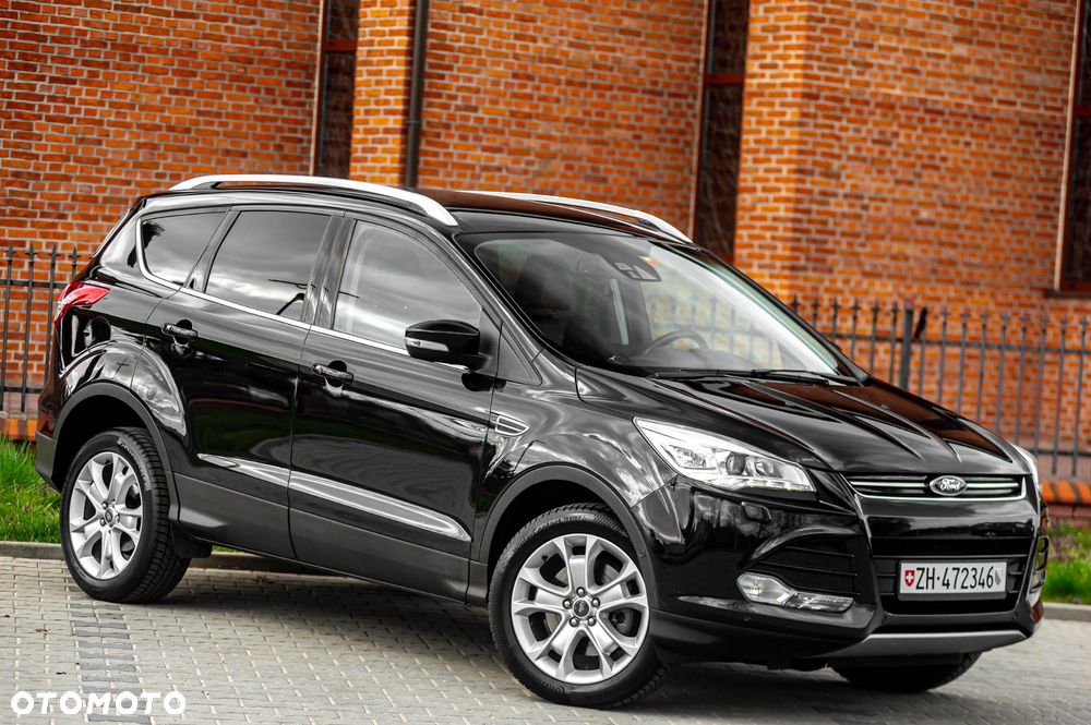 Ford Kuga 1.6 EcoBoost 4x4 Titanium - 4