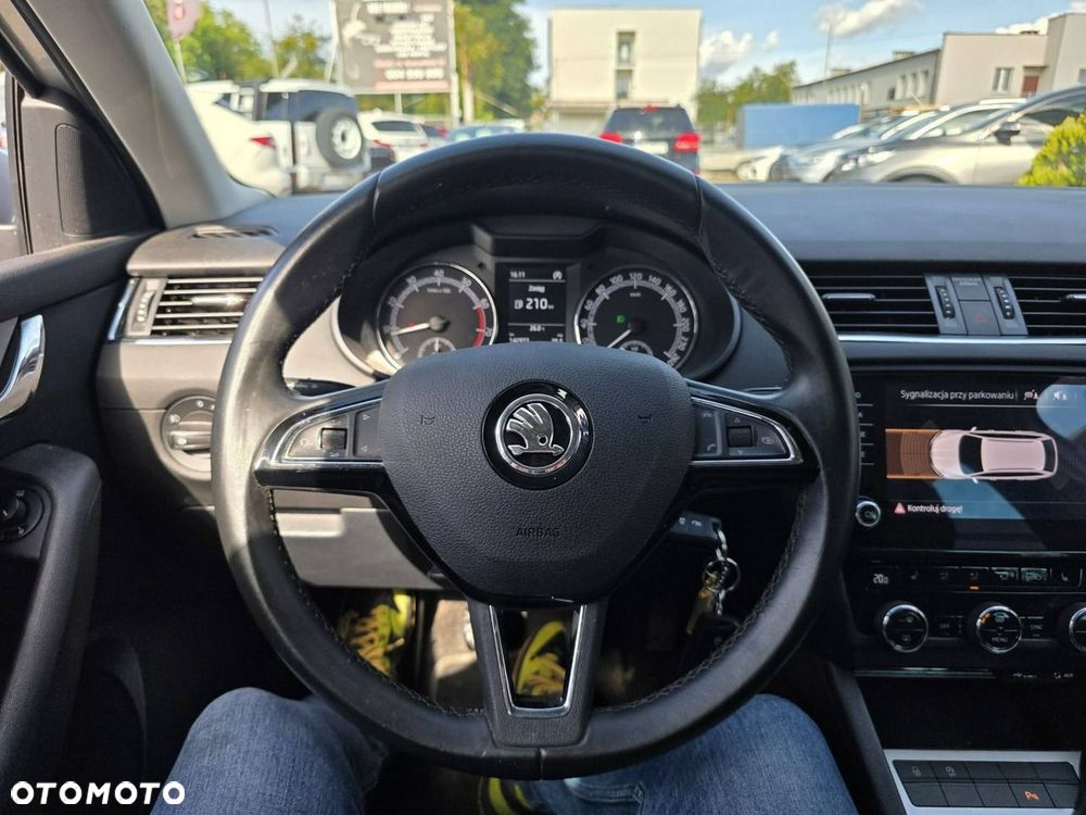 Skoda Octavia 1.4 TSI Ambition - 8