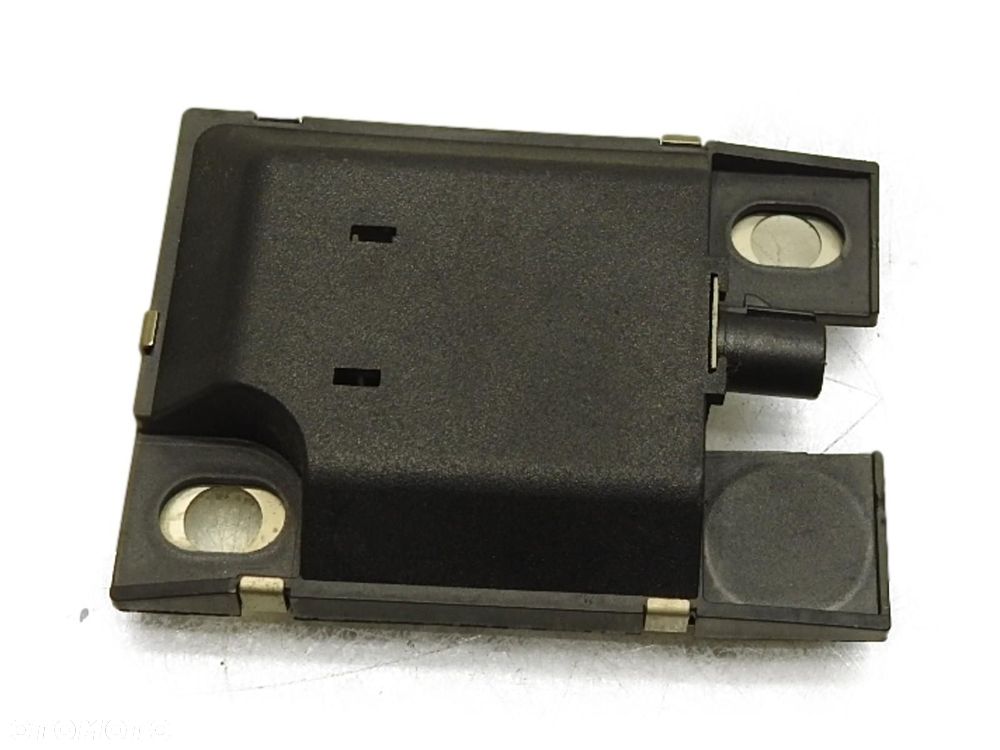 WZMACNIACZ ANTENY MERCEDES R W251 A2118203375 - 1