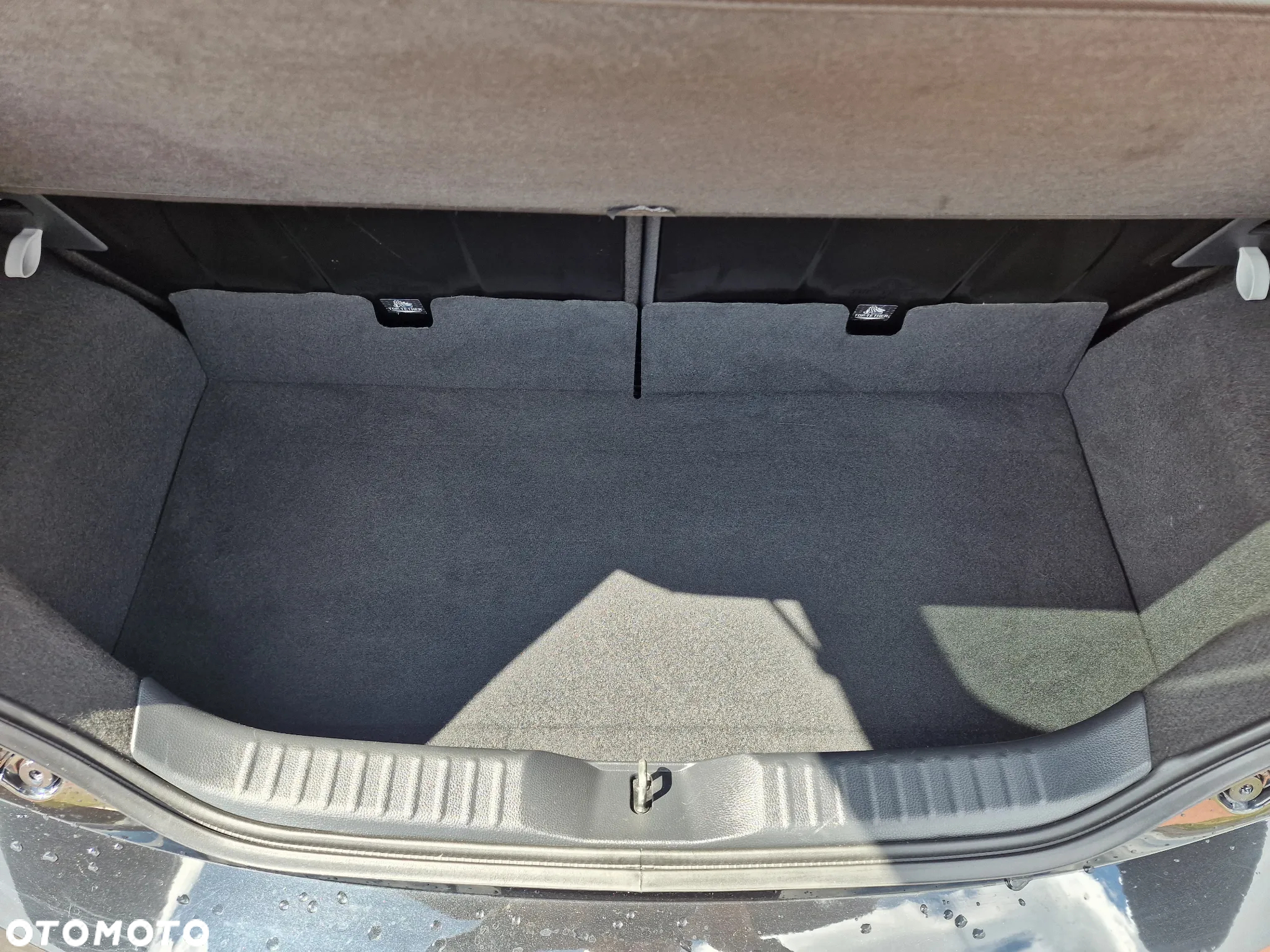 Toyota Aygo X 1.0 VVT-i JBL - 19