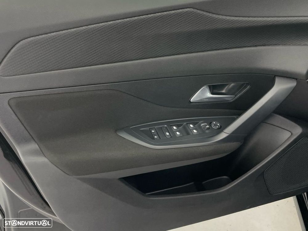 Peugeot 308 1.2 Hybrid Style e-DCS6 - 17