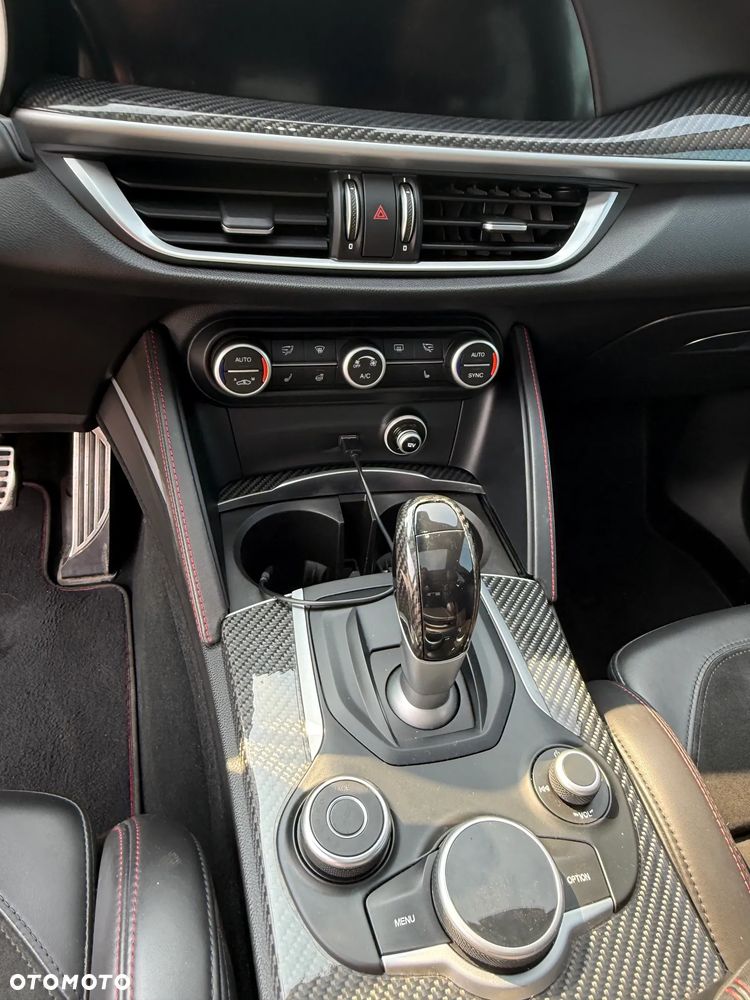 Alfa Romeo Stelvio 2.9 V6 Bi-Turbo Quadrifoglio Q4 - 12