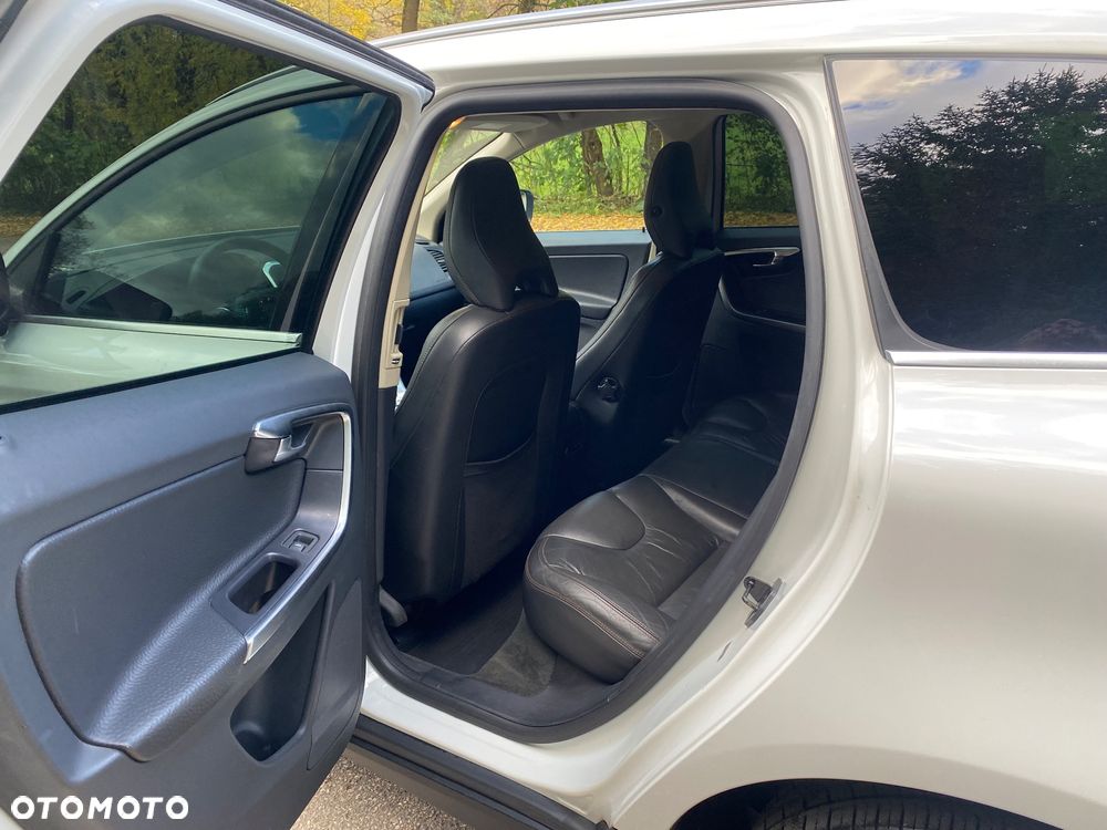 Volvo XC 60 T6 AWD Edition Pro - 9