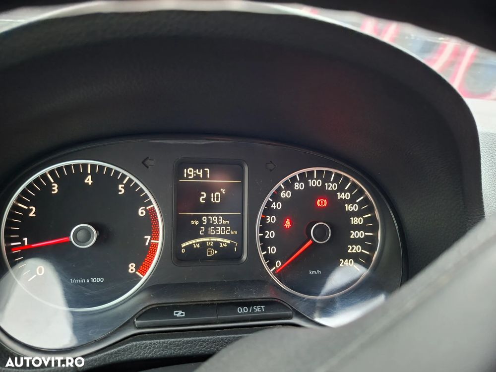 Volkswagen Polo 1.2 Attractive - 13