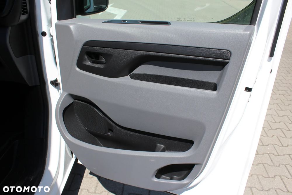 Opel Vivaro - 27