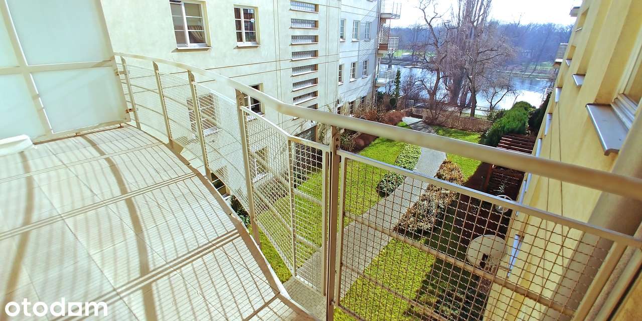 Apartament nad jeziorem