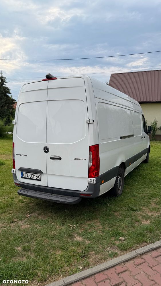 Mercedes-Benz Sprinter - 6