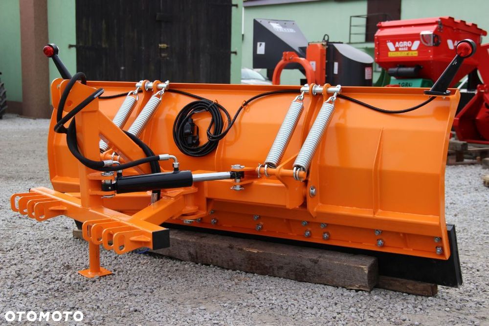 Pług pługi do śniegu mocowany składany prosty light Metal-Technik - 3