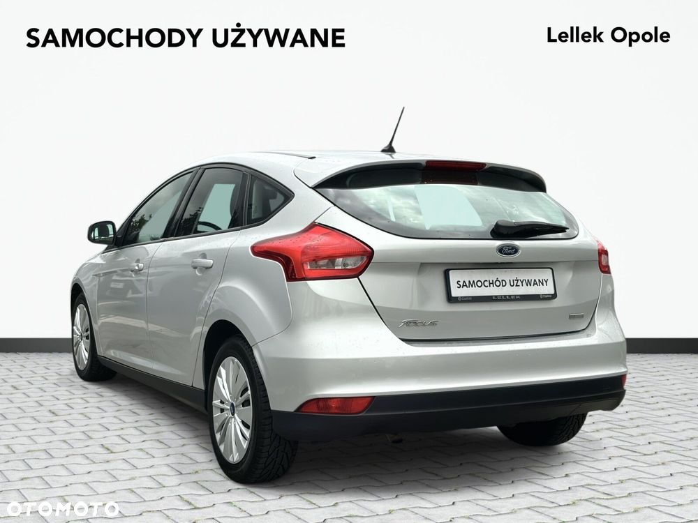 Ford Focus - 8
